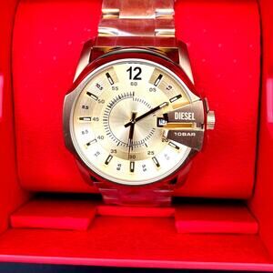 Diesel DZ1952 Master Chief Gold Tone Stainless Steel Mens Watch NIBWT
